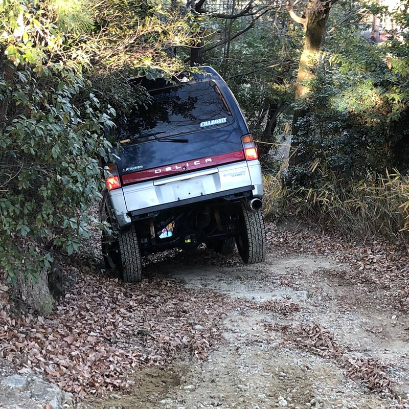 Illustration for article titled Brought a Mitsubishi Delica Chamonix to an offroad park...